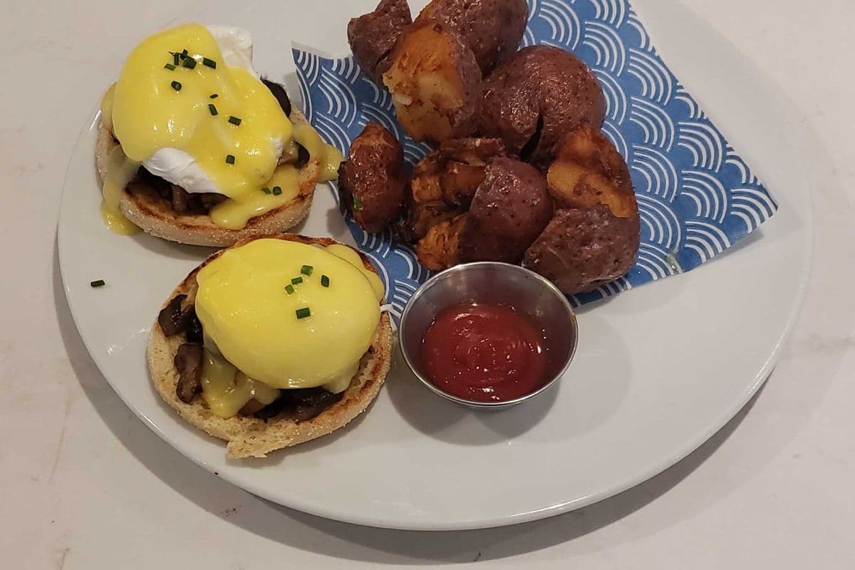 Mushroom Eggs Benedict