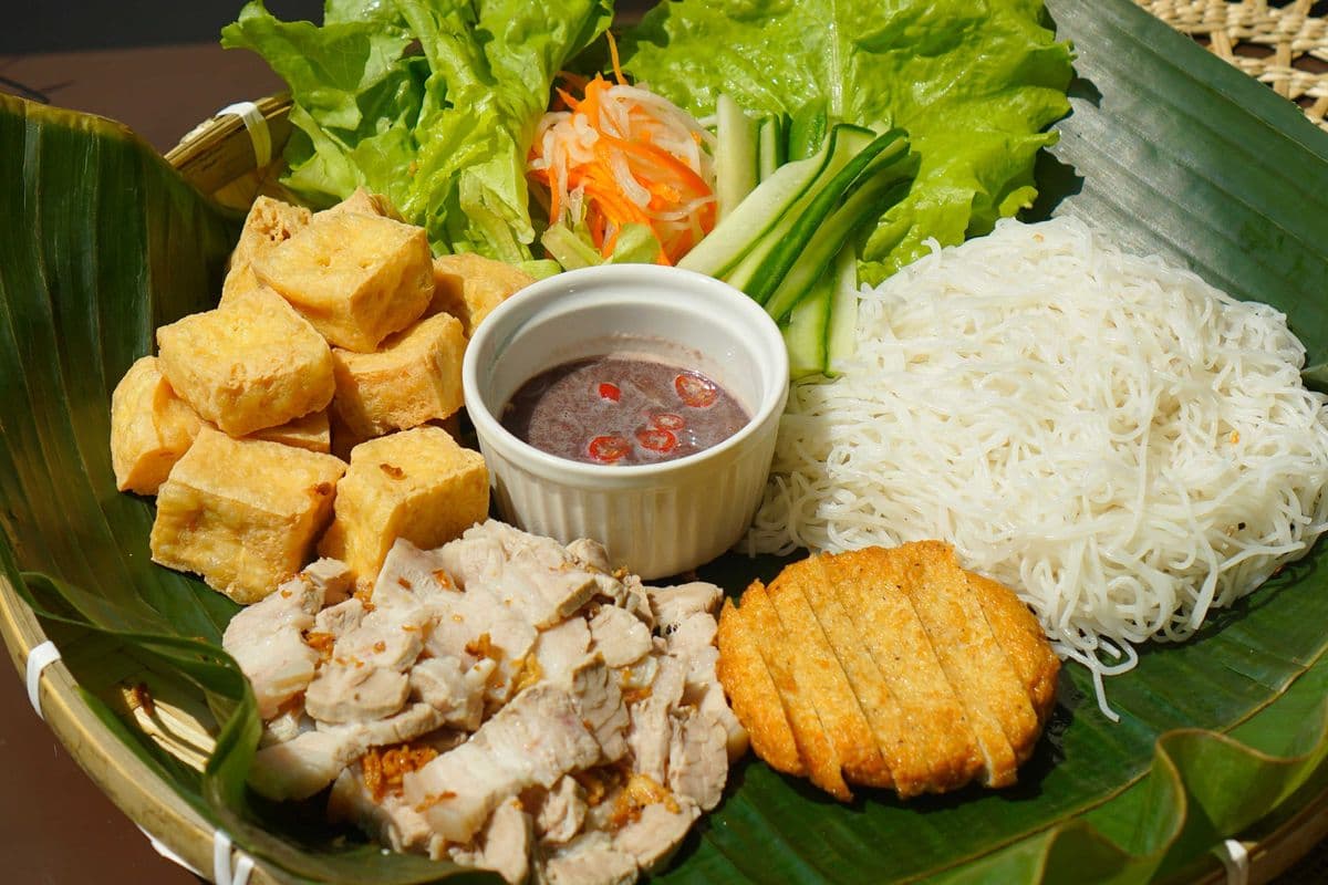 S2. Tofu Vermicelli with Shrimp Paste / Bún Dậu Mắm Tôm