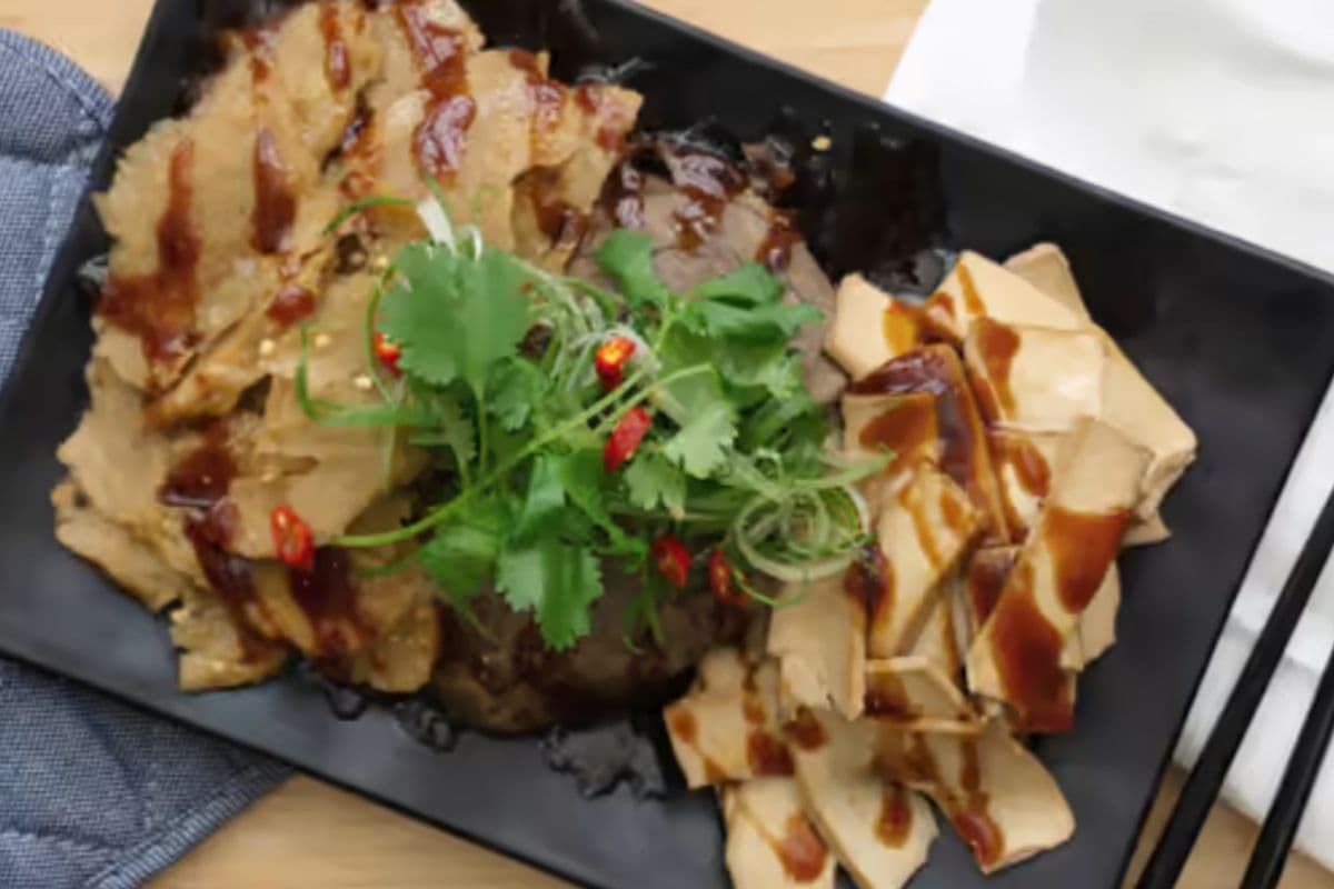 Assorted Marinated Plate (3 Kinds) 滷味三拼