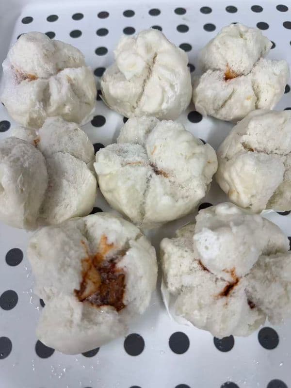 Frozen BBQ Pork Buns (8pcs) / 冻叉烧包 -FC17 