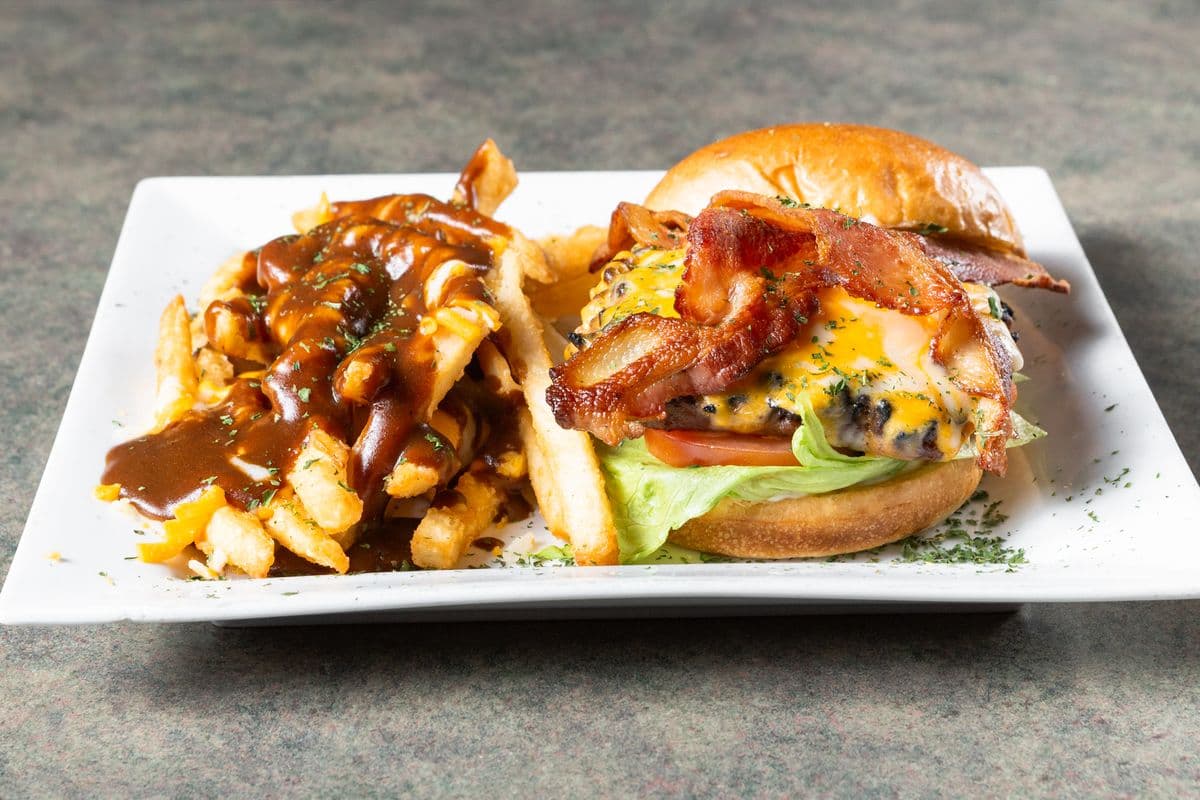 BBQ Bacon Cheeseburger (8 oz)