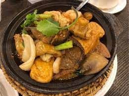 BBQPork, Chicken, Fried Tofu & 八珍豆腐煲