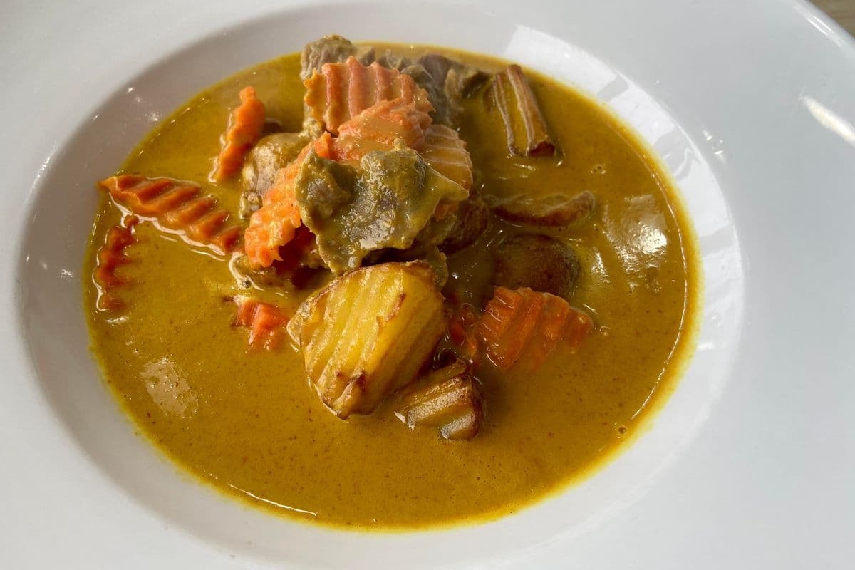 CU06. Yellow Curry