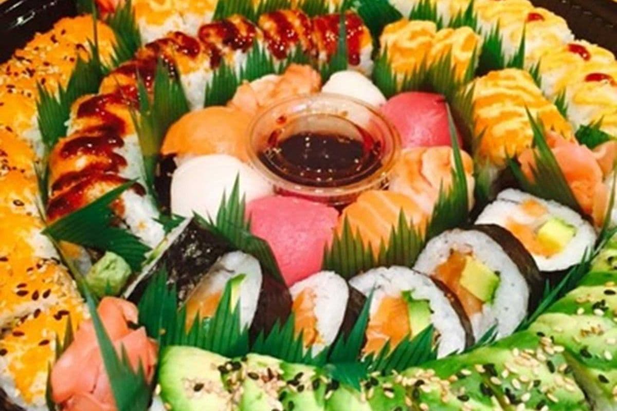 Party Tray (50/60/100pcs)