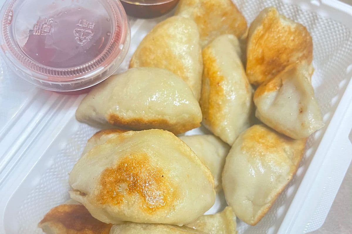 3. Grilled Pork Dumplings (12）