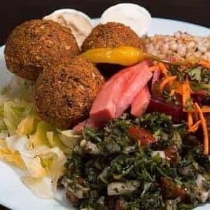 Falafel Plate / Assiette falafel