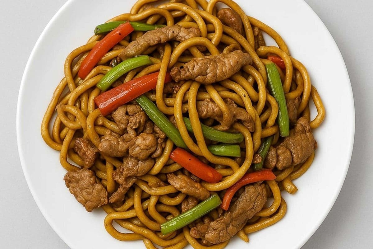 F4. Cumin Beef Chow Mein(Spicy) - 孜然牛肉炒麵(辣)