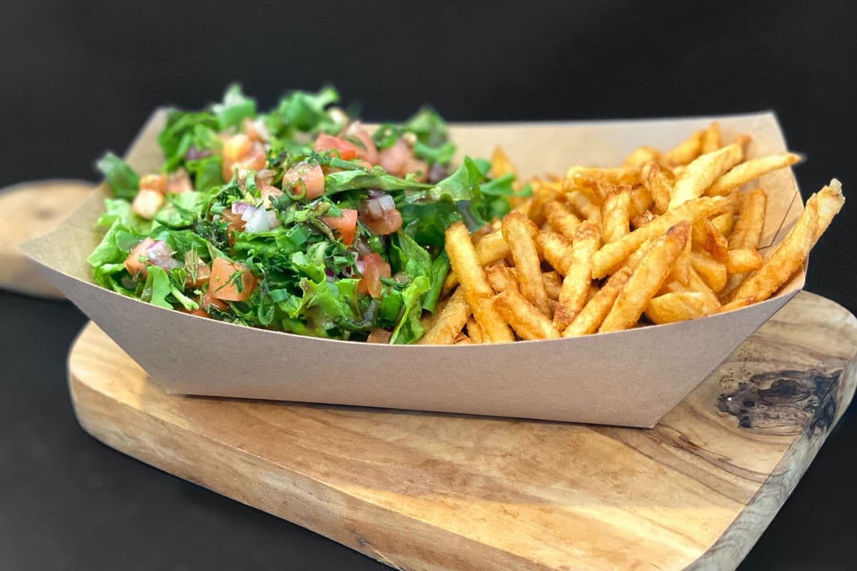 Frites et salade verte