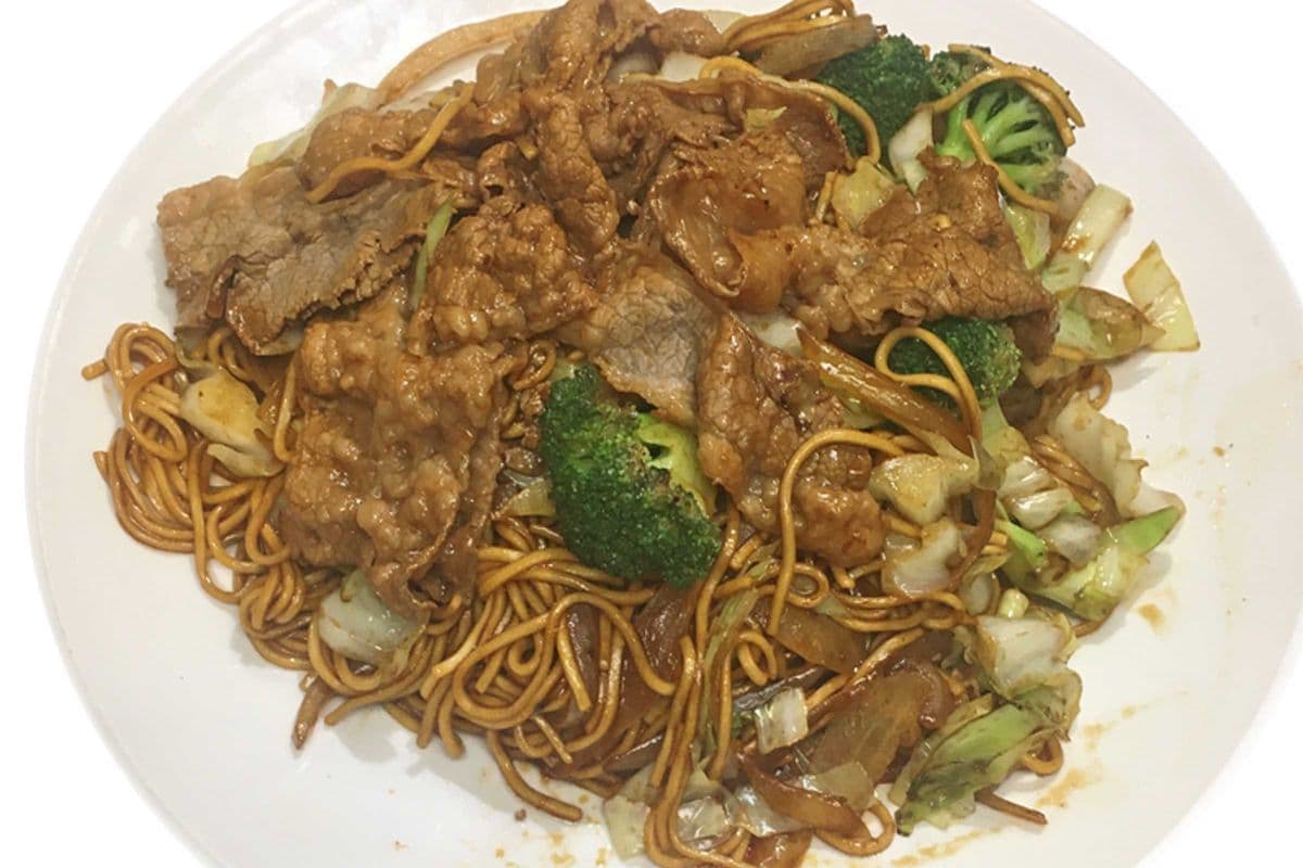 Superior Beef Chow-Mein with Cumin 孜然牛肉炒拉面