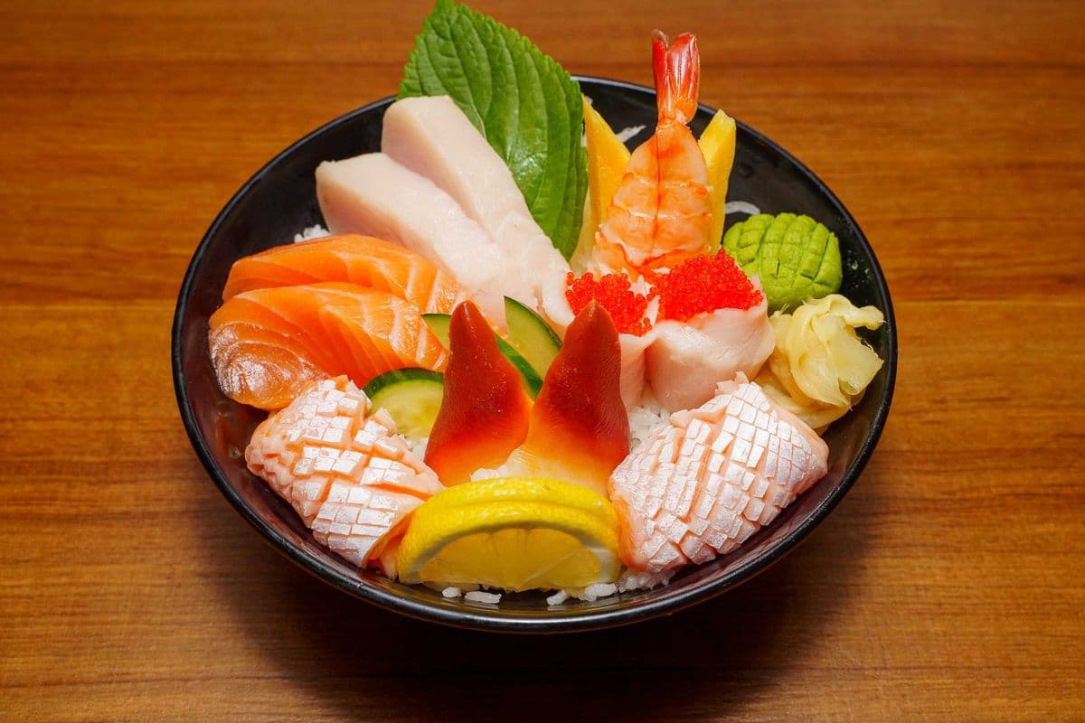 Chirashi Don (12 pcs)