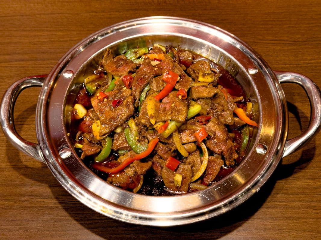 D2 🌶Stir-Fried Spicy Pork Liver / D2 🌶大份火爆猪肝（热卖）