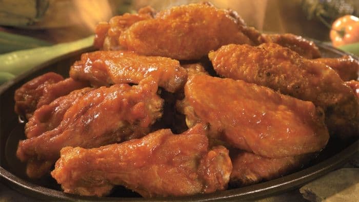 16 BUFFALO WINGS