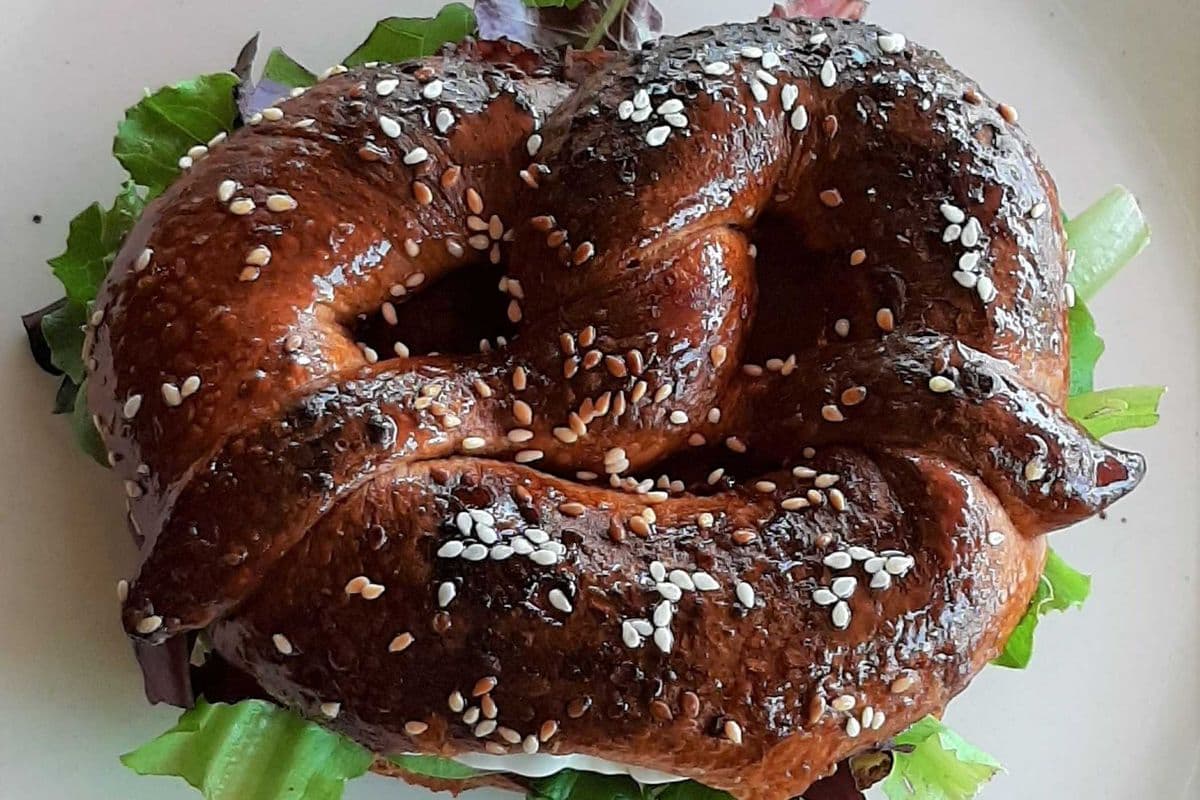 Bagel Twist BLT