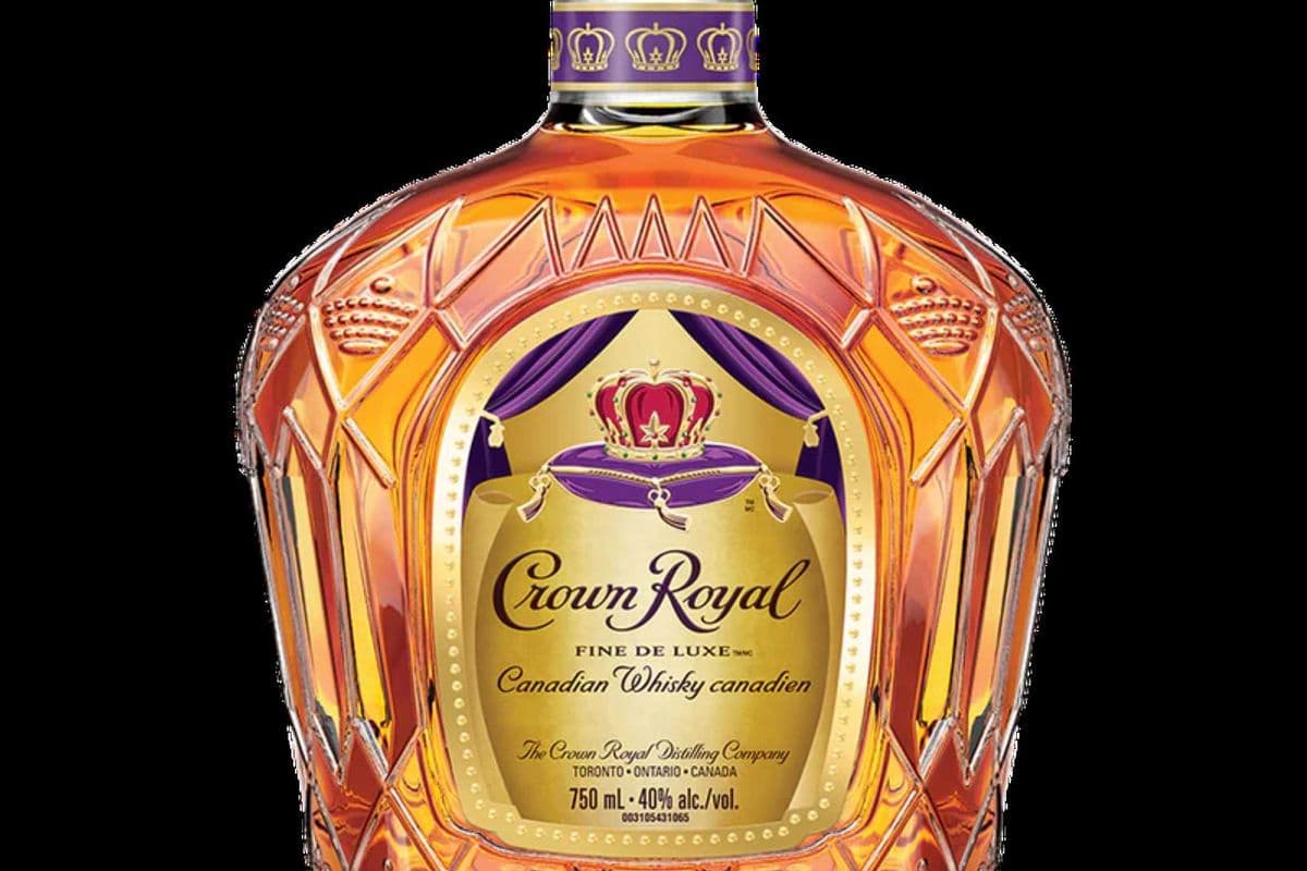 Crown Royal Fine Deluxe Canadian Whisky (750 ml) (1 x 750 ml)