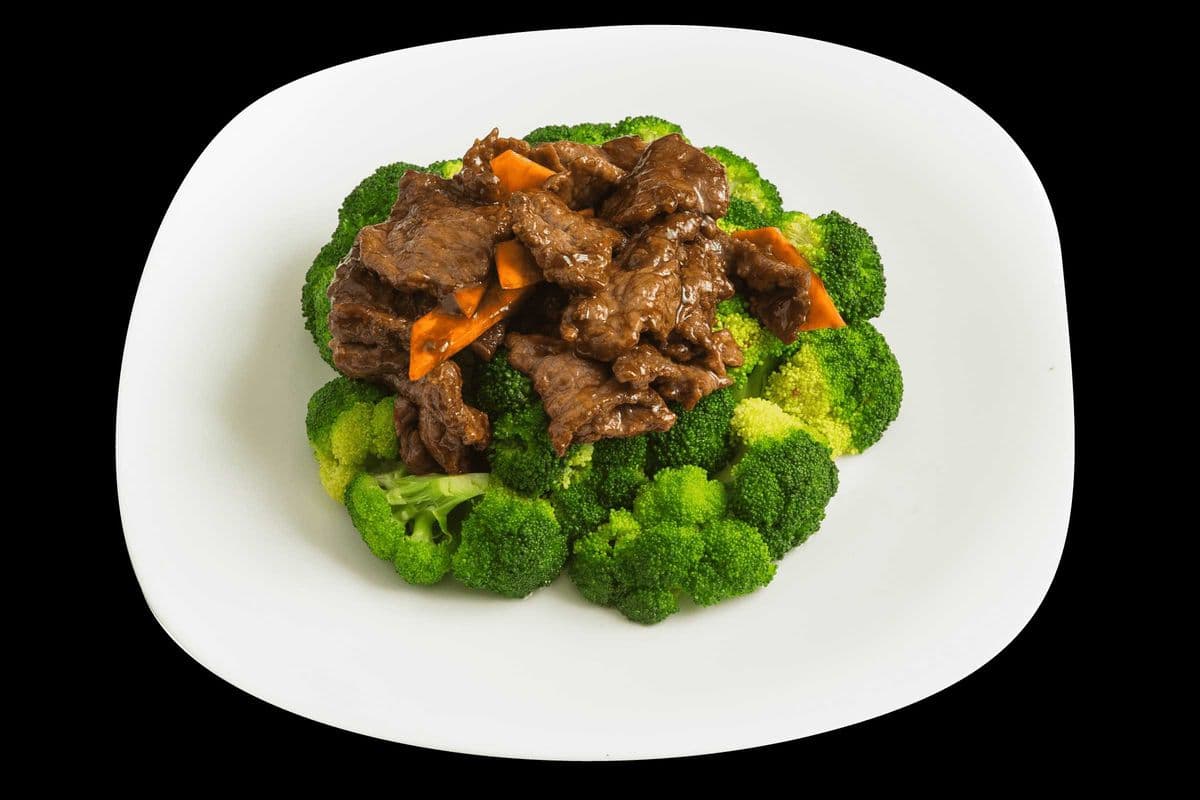 60 Beef with Broccoli （HALAL） 牛肉西兰花