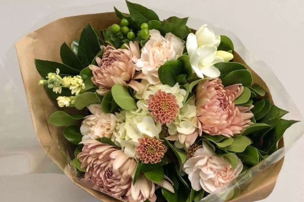 Fresh Flowers - Deluxe Hand-Tied Bouquet