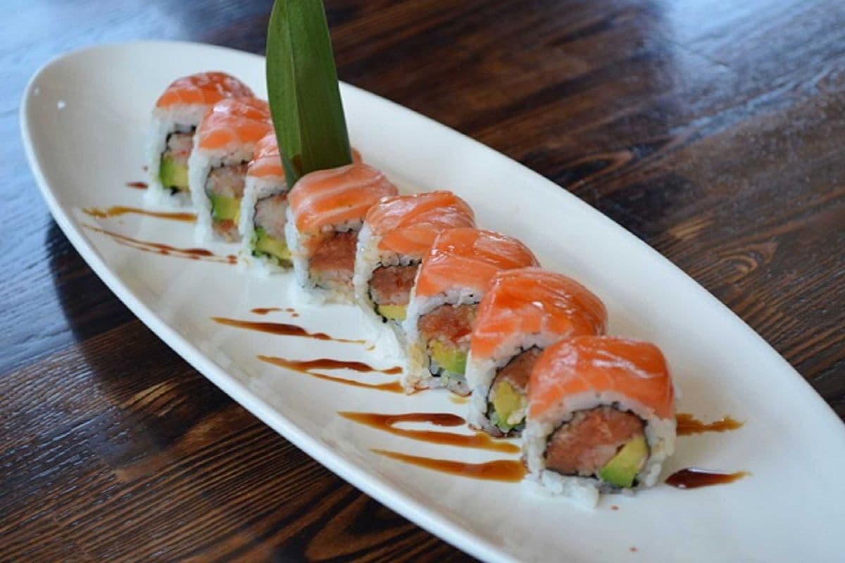 Salmon Lover Maki (6 pcs)