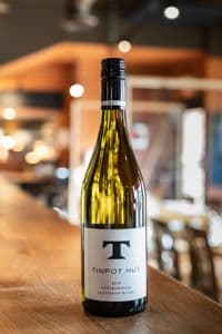 Tinpot Hut Sauvignon Blanc (750 ml Bottle)