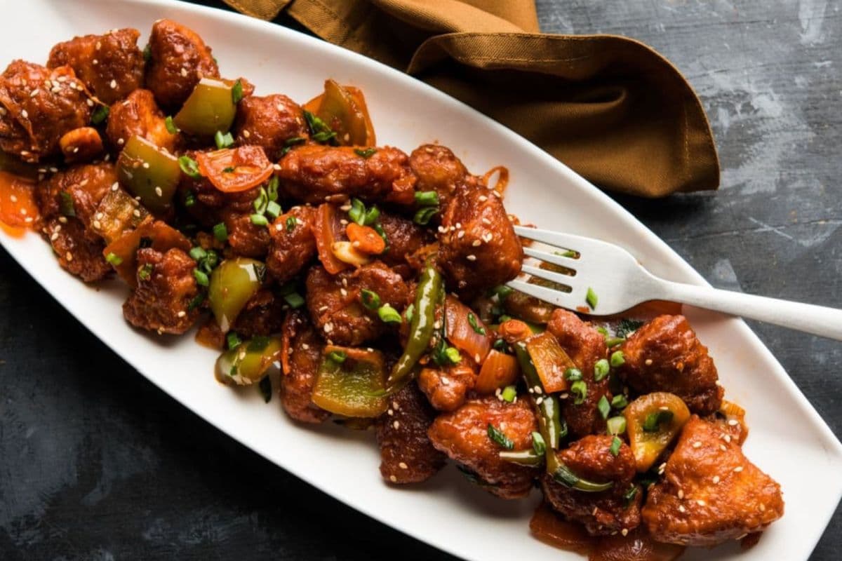 CHICKEN CHILLY (DRY / GRAVY)