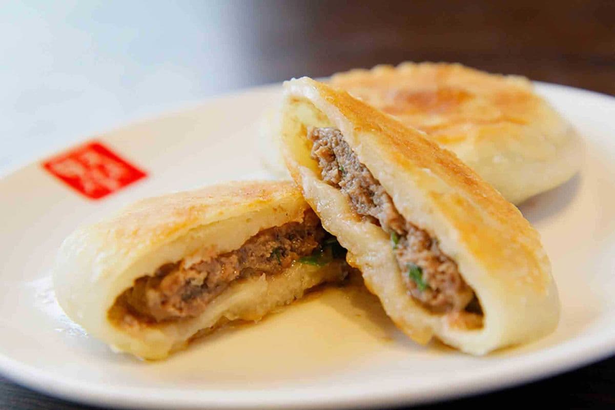 Pan Fried Beef Dumplings (2 pcs) 牛肉餡餅