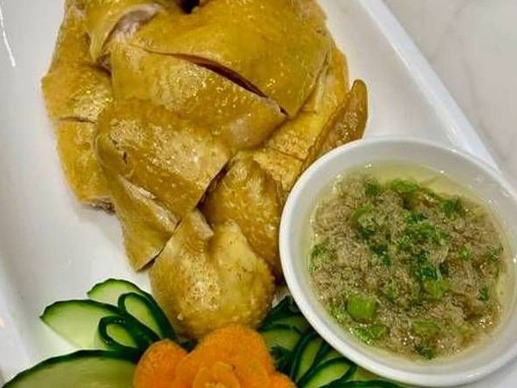 Steamed Chicken (Half) G5