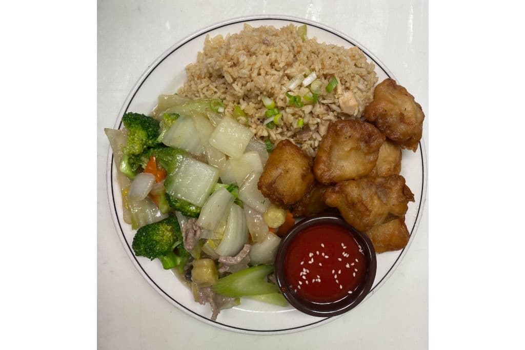 3. Chicken Fried Rice, Sweet-and-Sour Spareribs(6 pcs),and Beef Mixed Greens