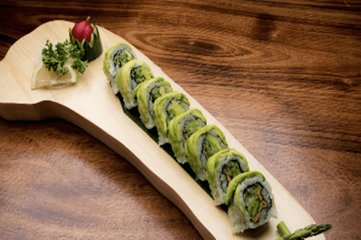 Veggie Dragon Roll (4 pcs) *510*