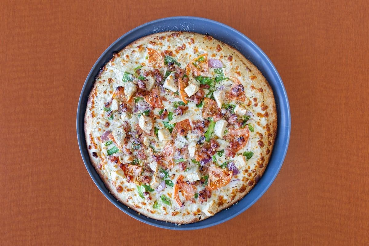 Extra-Large Chicken Caesar Pizza