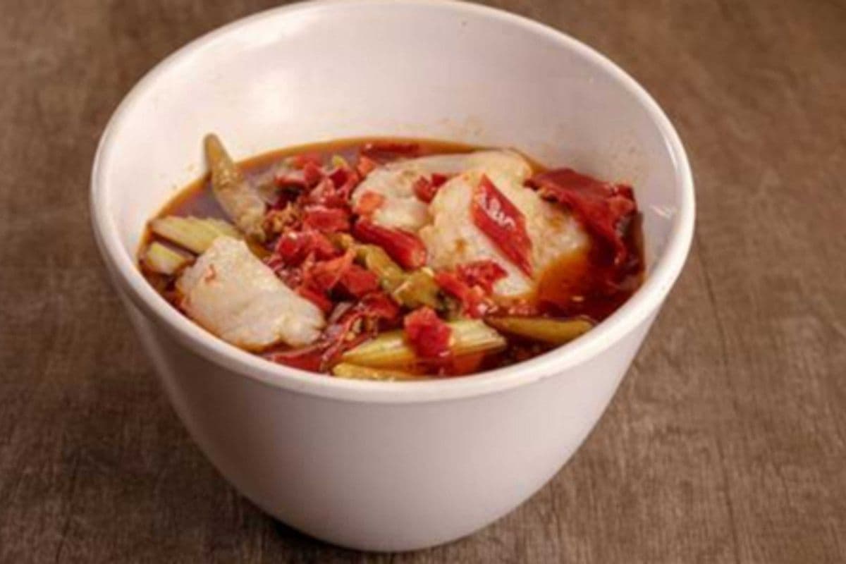 Boiled Fish Fillet with Pickled Pepper 泡椒鱼片