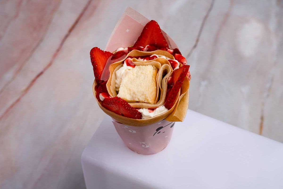 Strawberry Custard Crepes 草莓卡士達可麗餅