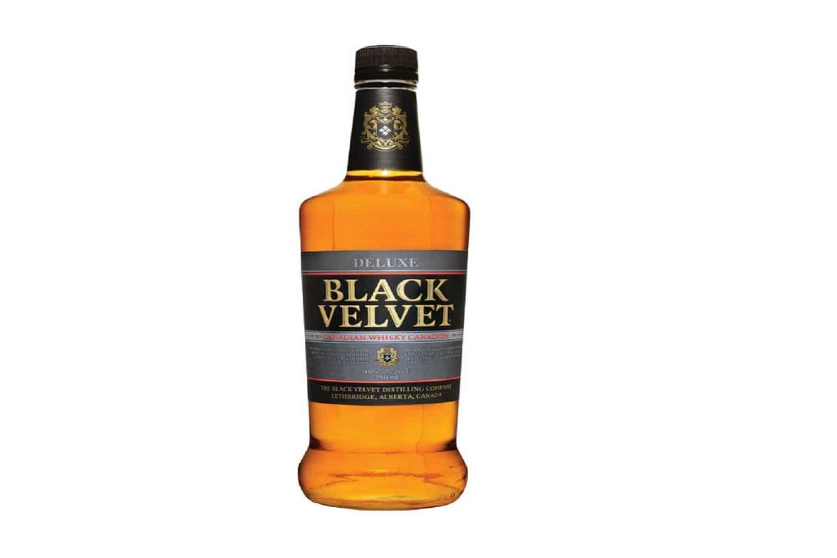 539 - BLACK VELVET 750ml (1 x 750ml)