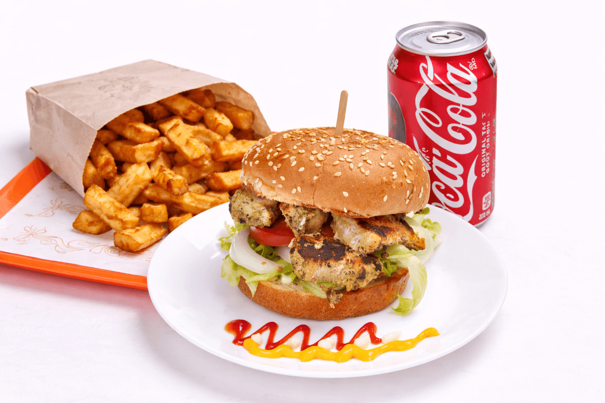  Burger au Poulet,  Frite et Boisson