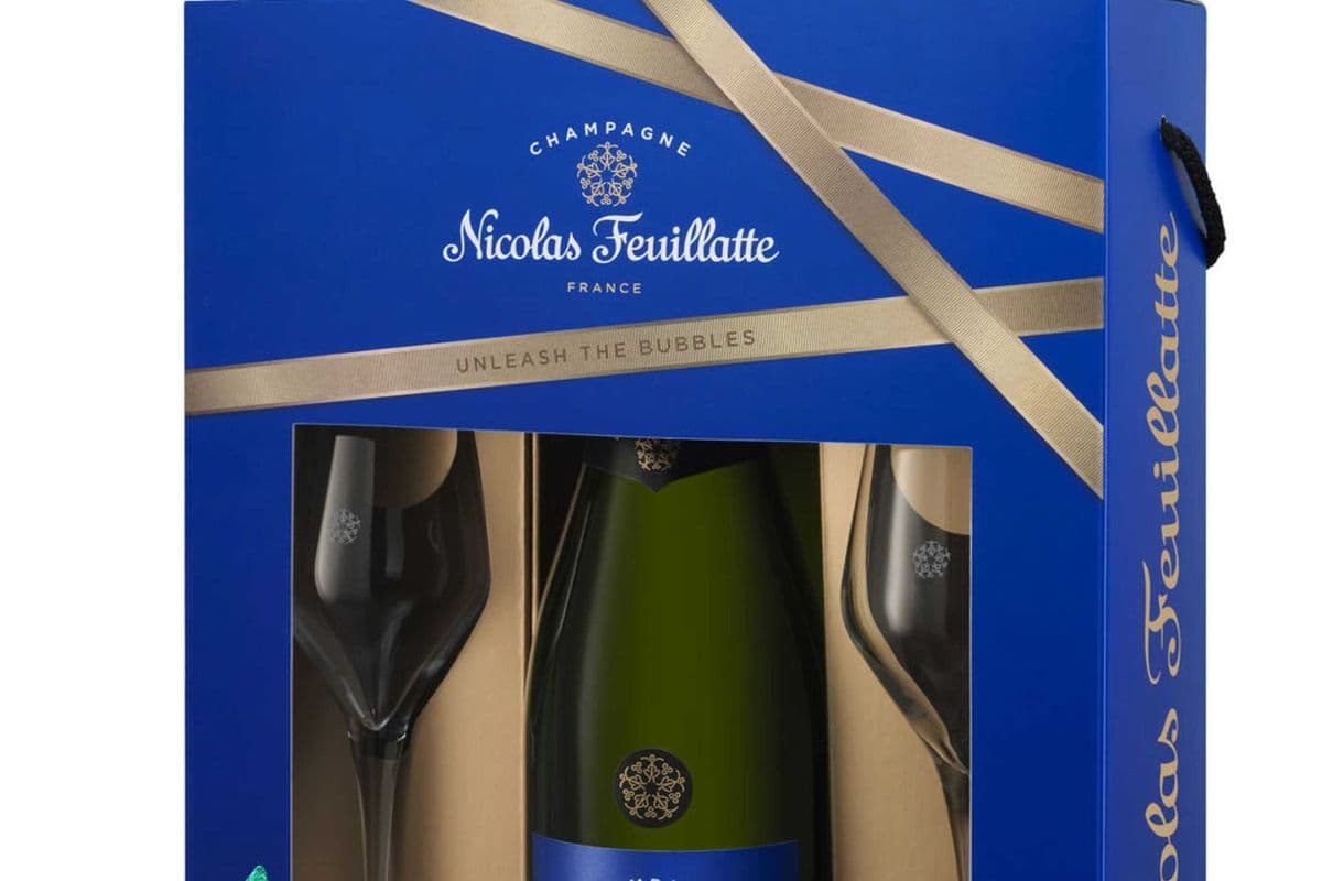 Nicolas Feuillatte Champagne Gift Pack with 2 Flutes (1 x 750ml + 2 Glasses)