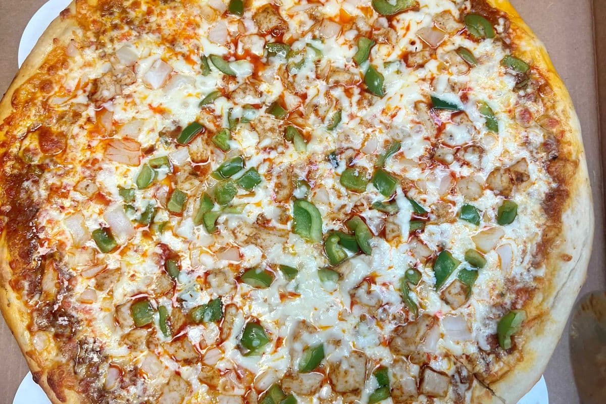 16" Butter Chicken Pizza
