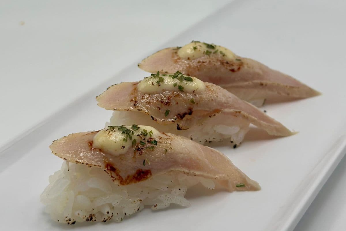 Torched Albacore Sushi (3pc)