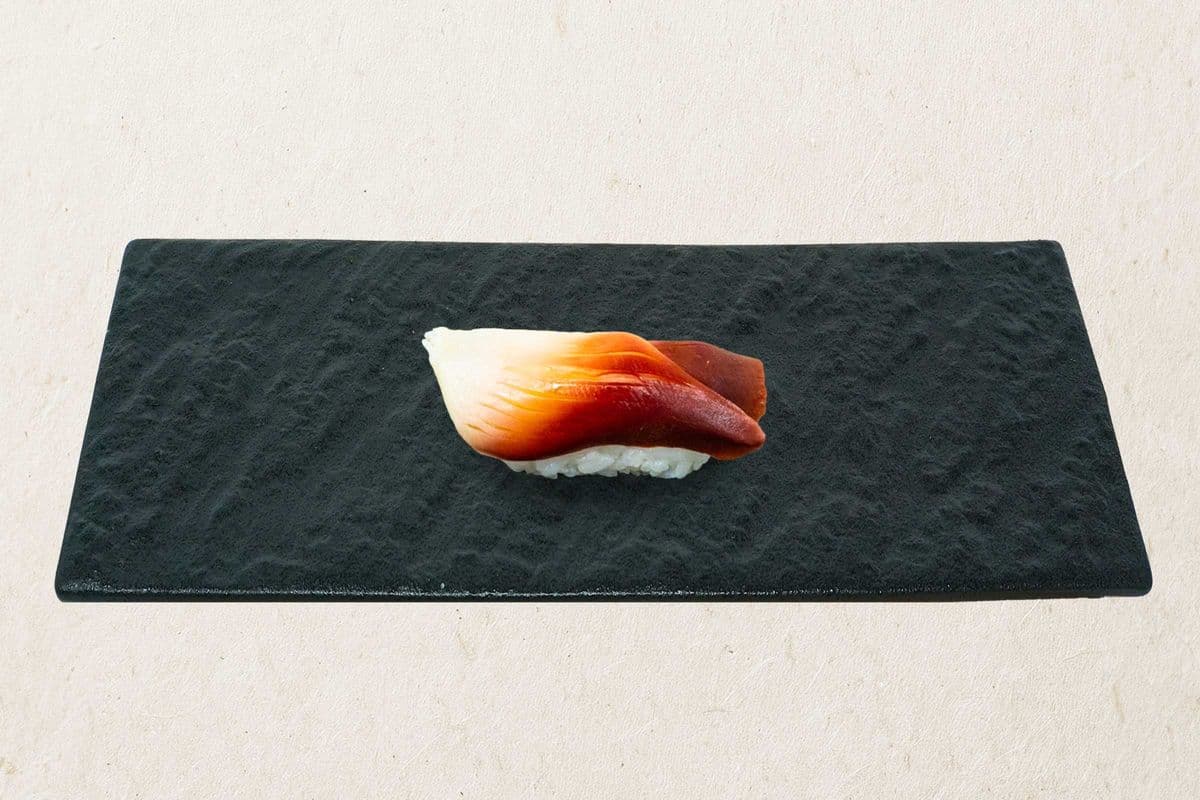 Hokkigai Sushi (1 pc)