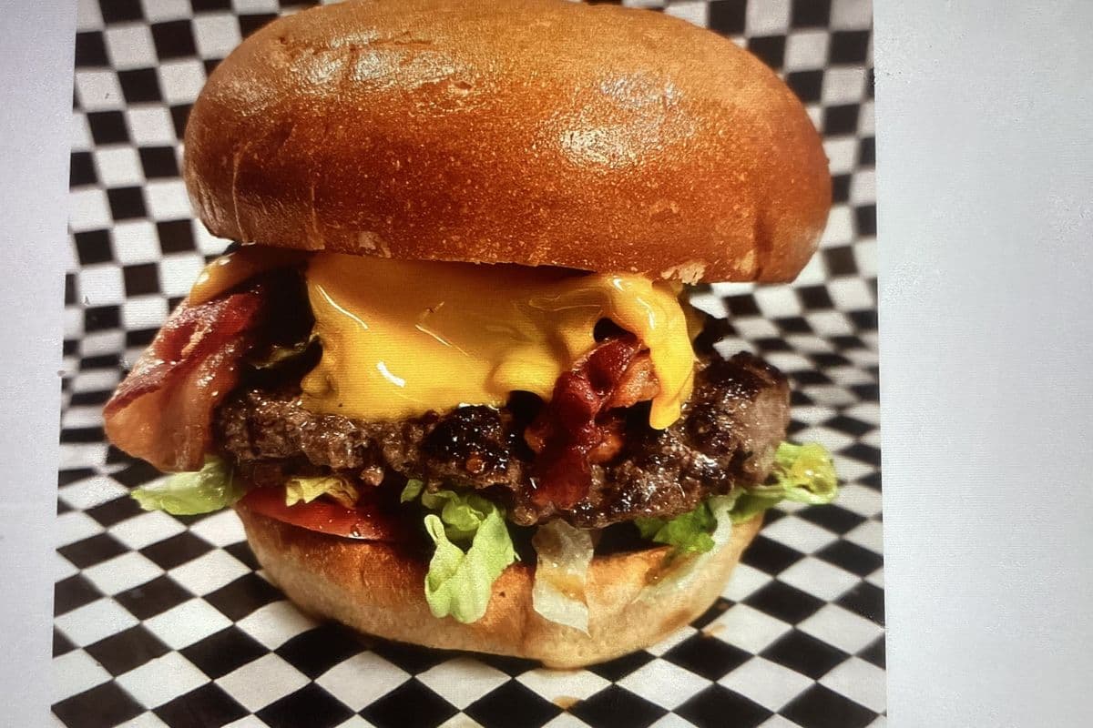 BACON CHEESE BURGER