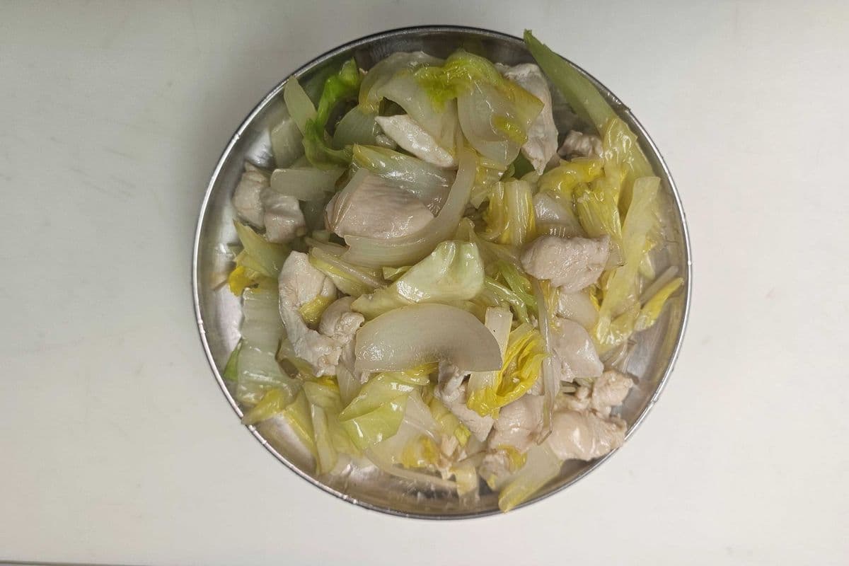 Small Chicken Chop Suey