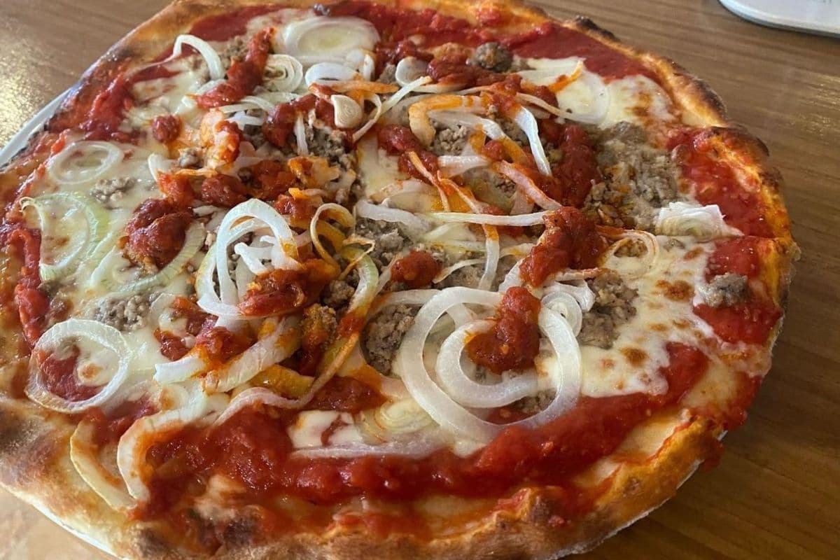 Pizza Salsiccia / Salsiccia Pizza