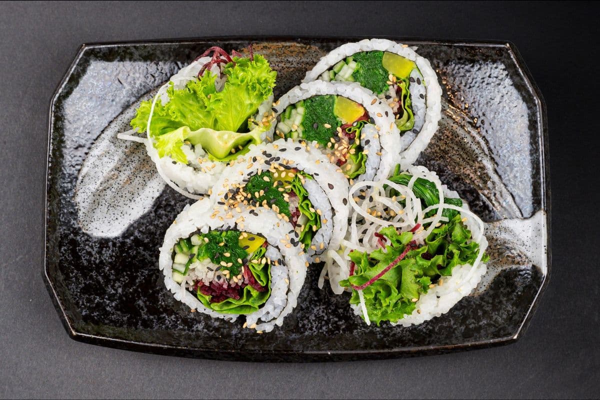 Veggie Roll (6 Pieces)