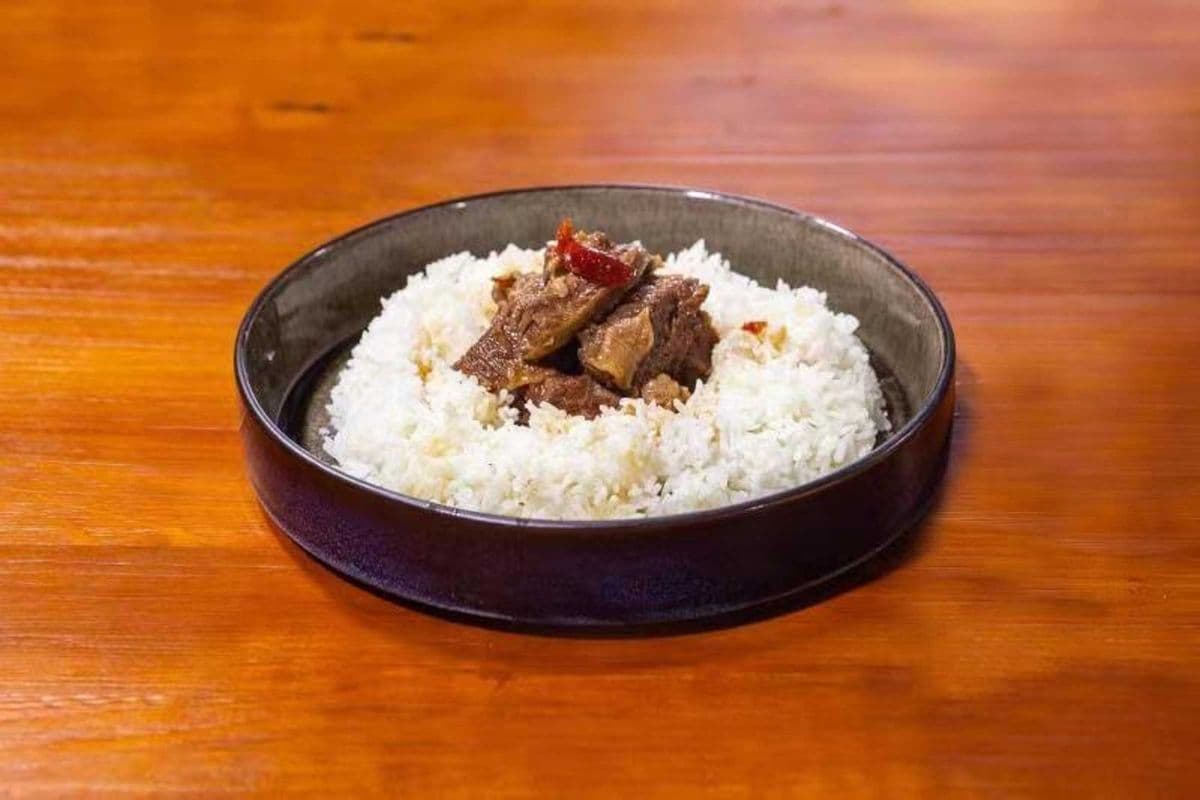 Braised Beef Rice 紅燒牛肉飯
