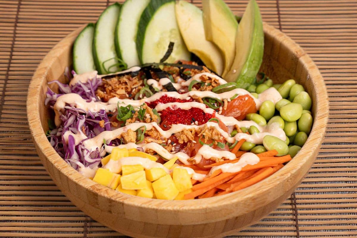 Poke saumon (410 Cal)