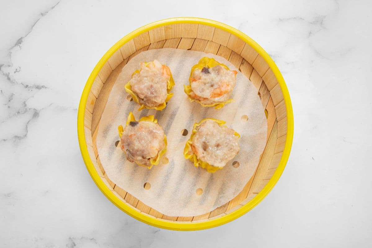 2. Steamed Shrimp Dumplings (4 pcs)