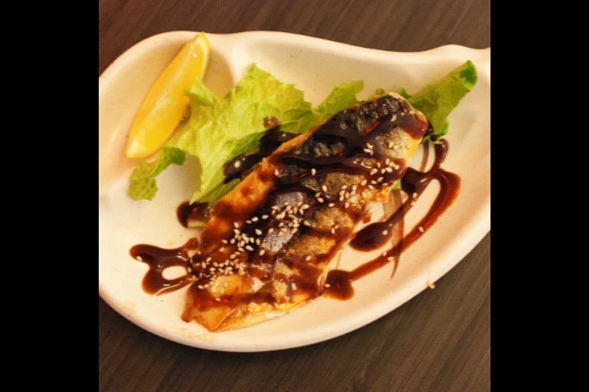 B12. BBQ Salmon Belly (2 pcs)