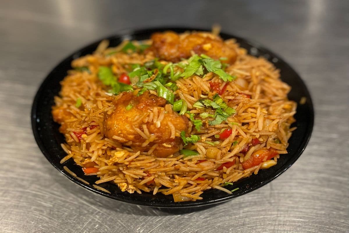 Chicken Fried Rice (16oz)