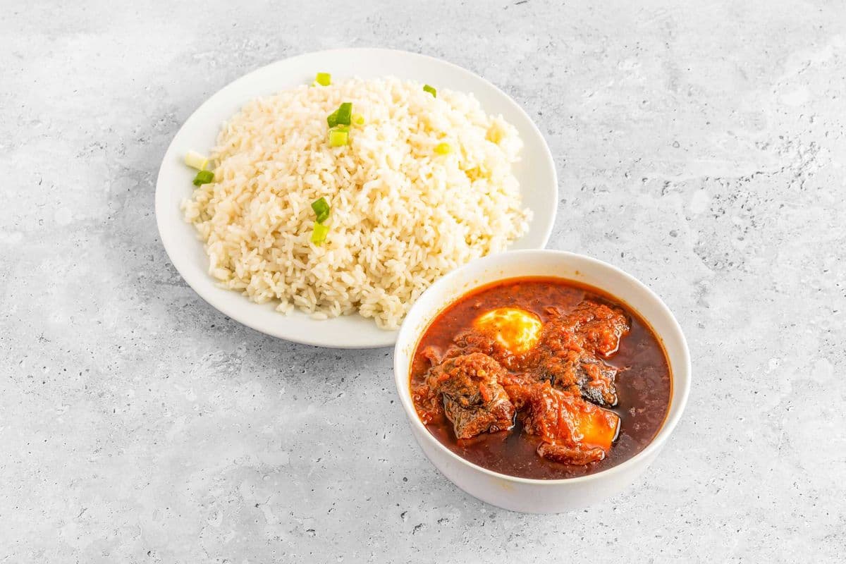 Ofada Sauce and Steamed Rice