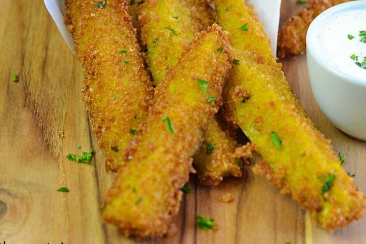 Deep Fried Pickles (8 pcs)