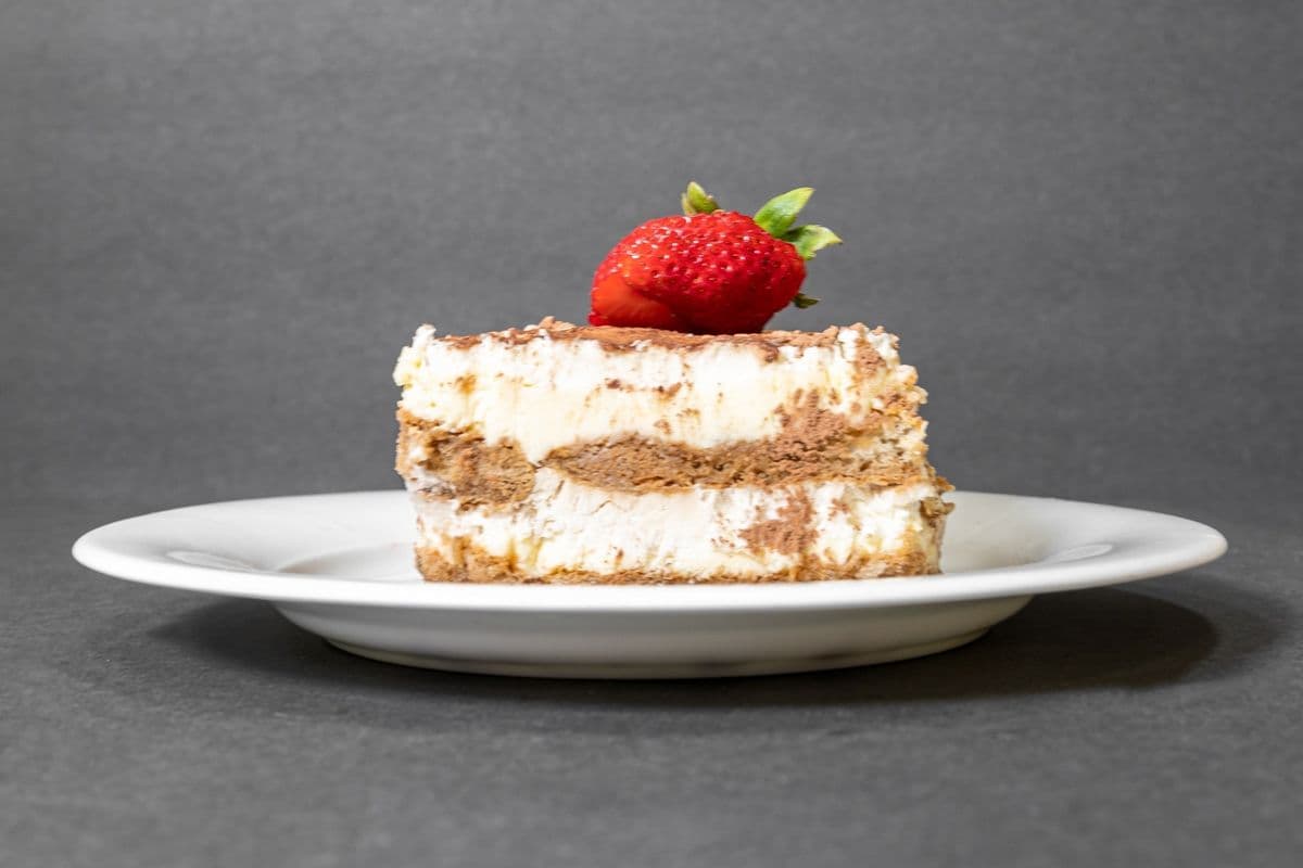 Tiramisu Cake