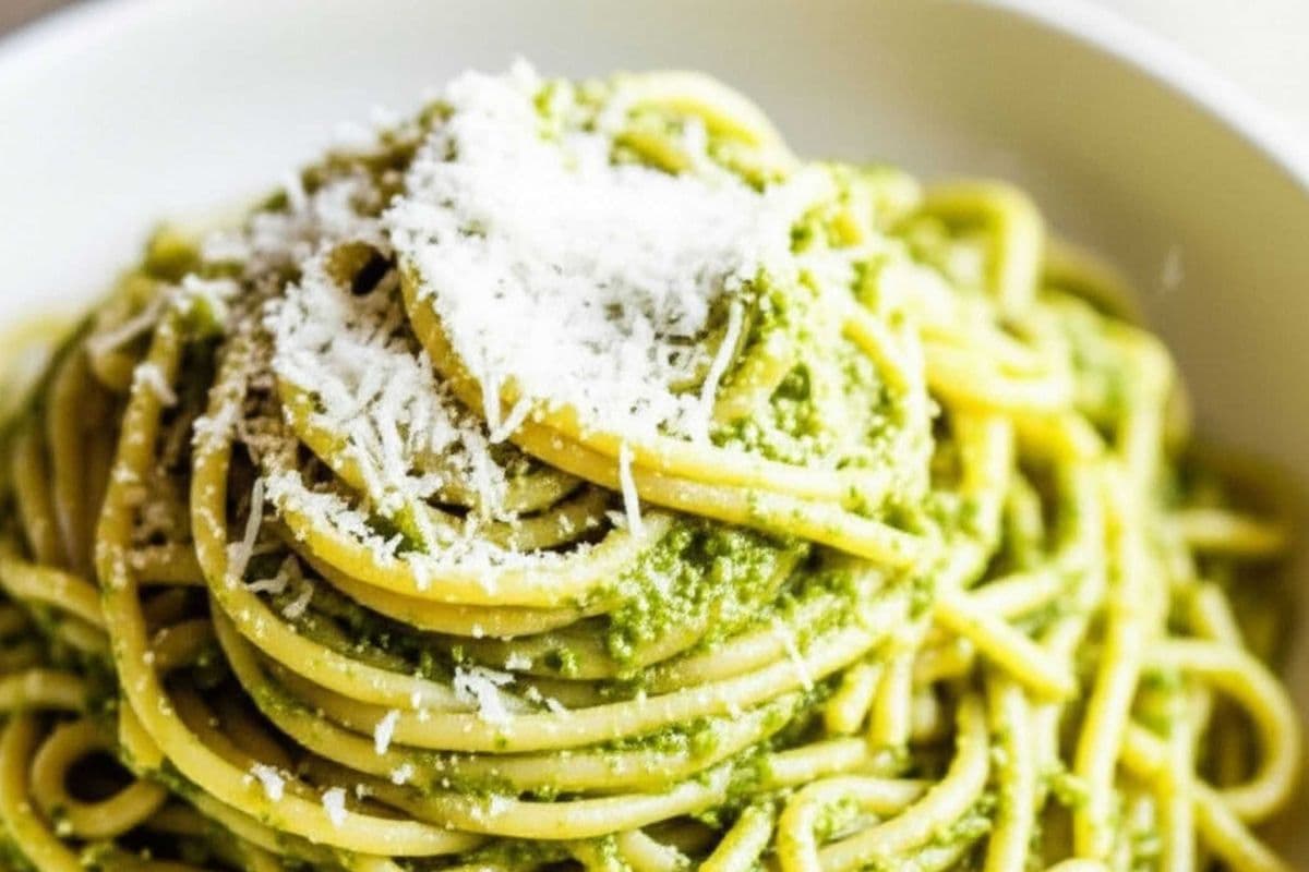 Creamy Pesto Pasta (34oz)
