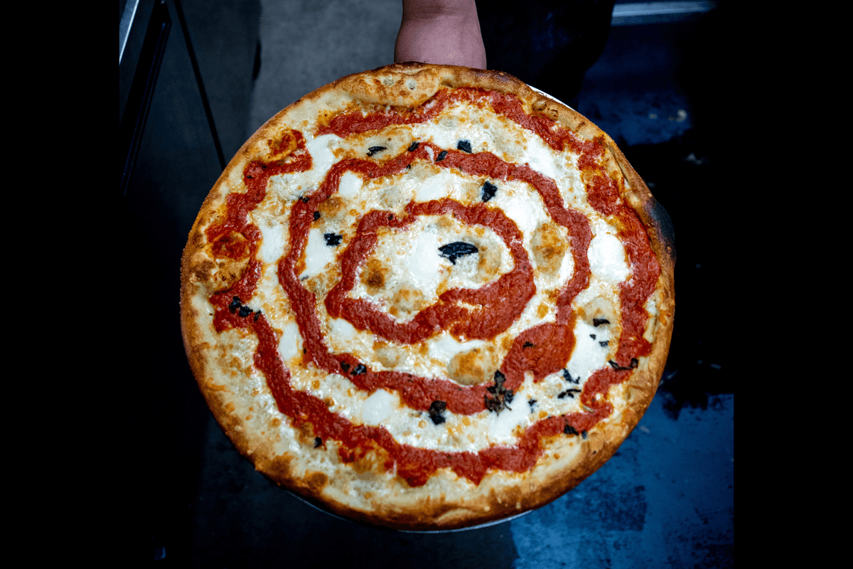 Spicy Vodka Pie 14"